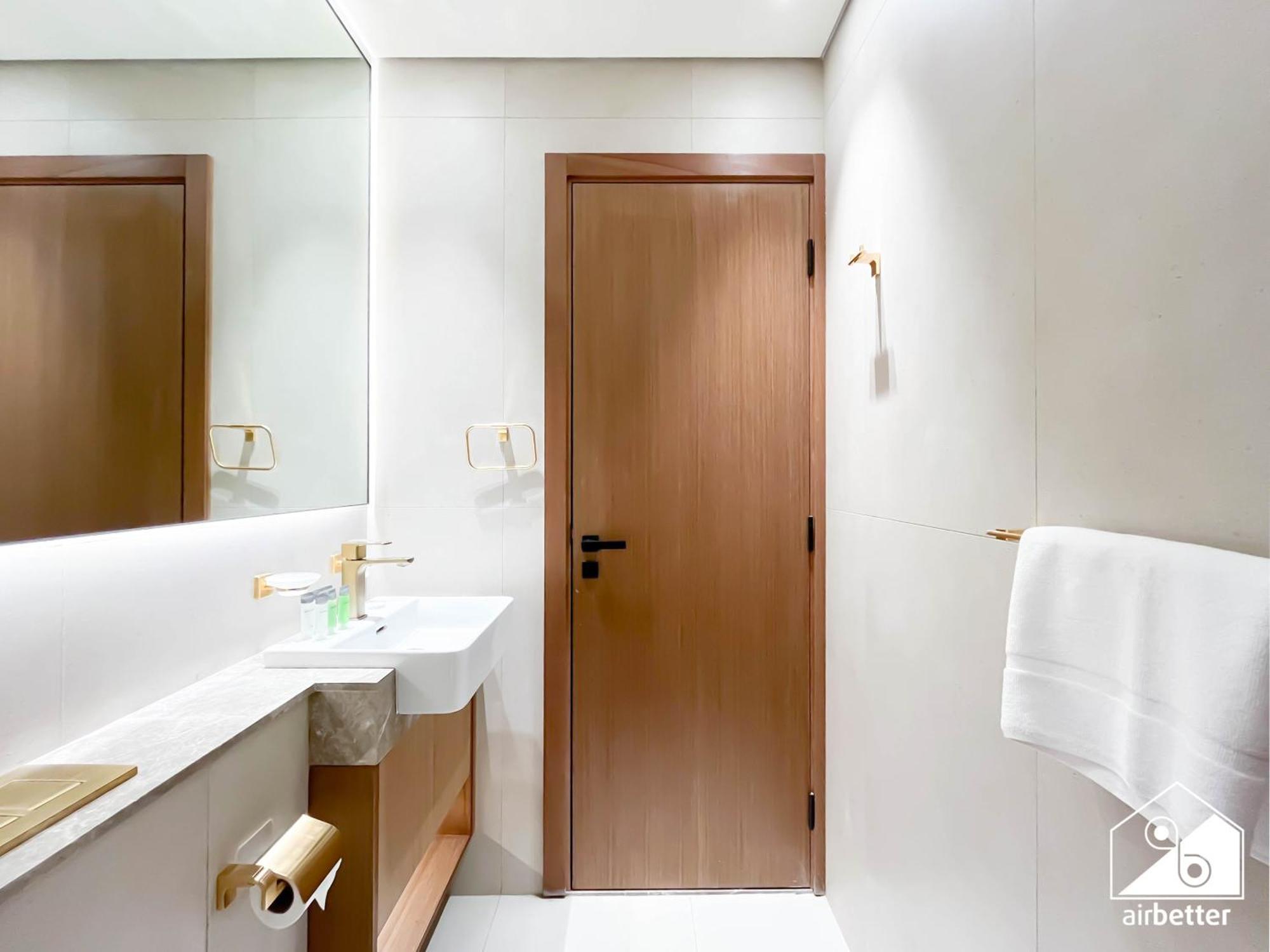 Apartment Modern With Balcony Binghatti Gardenia Jvc Dubai